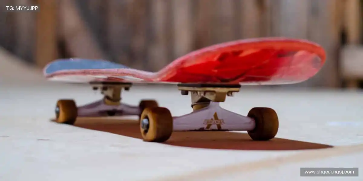 把热爱穿在身上，让每一件周边都成为你的骄傲！👕